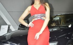 躺在床上高抬腿大腿根部疼